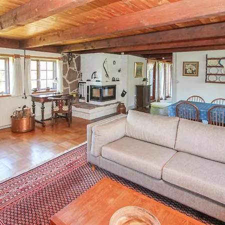 4 Bedroom Beautiful In Samso Onsbjerg