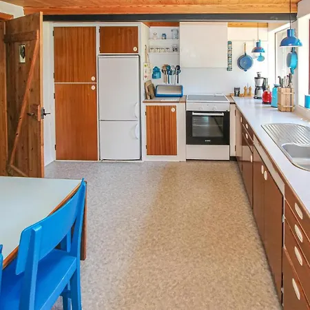 4 Bedroom Beautiful In Samso Onsbjerg