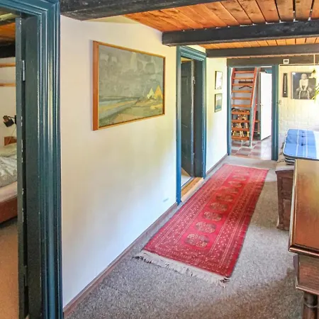 4 Bedroom Beautiful In Samso Casa de Férias *